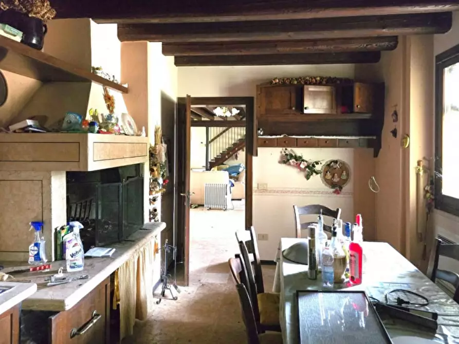 Immagine 4 di Palazzo in vendita  in Via Casalveghe, 49-51, 45100 Rovigo RO, Italia a Rovigo