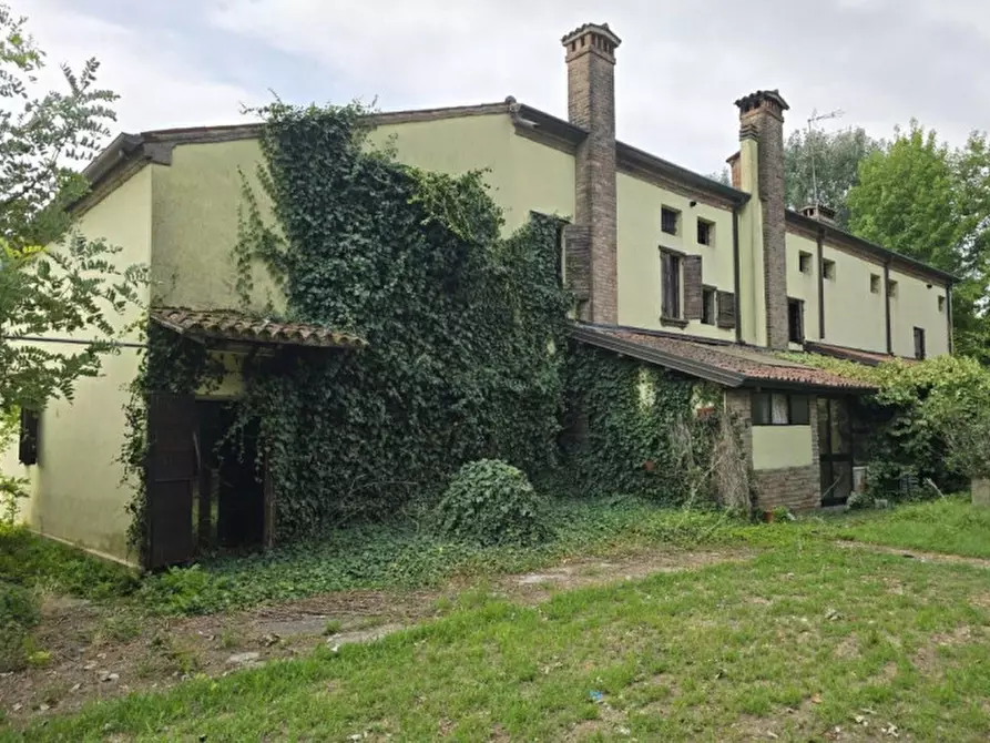 Immagine 5 di Palazzo in vendita  in Via Casalveghe, 49-51, 45100 Rovigo RO, Italia a Rovigo