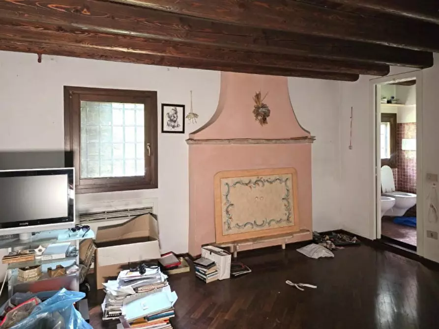 Immagine 10 di Palazzo in vendita  in Via Casalveghe, 49-51, 45100 Rovigo RO, Italia a Rovigo