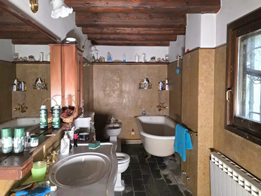 Immagine 12 di Palazzo in vendita  in Via Casalveghe, 49-51, 45100 Rovigo RO, Italia a Rovigo
