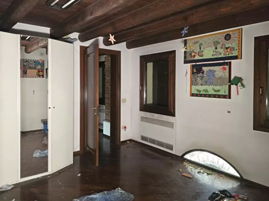 Immagine 14 di Palazzo in vendita  in Via Casalveghe, 49-51, 45100 Rovigo RO, Italia a Rovigo