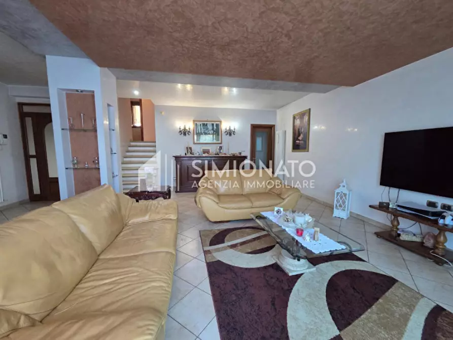 Immagine 1 di Casa trifamiliare in vendita  in Via A. Gabelli a Spinea
