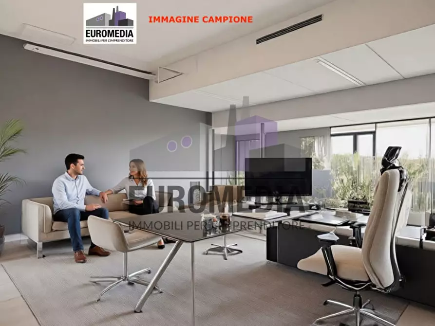 Immagine 7 di Ufficio in affitto  in Via Giuseppe Mazzini a Colognola Ai Colli
