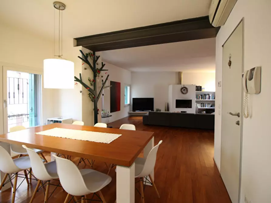 Immagine 2 di Appartamento in vendita  in via zanella 37 a Thiene