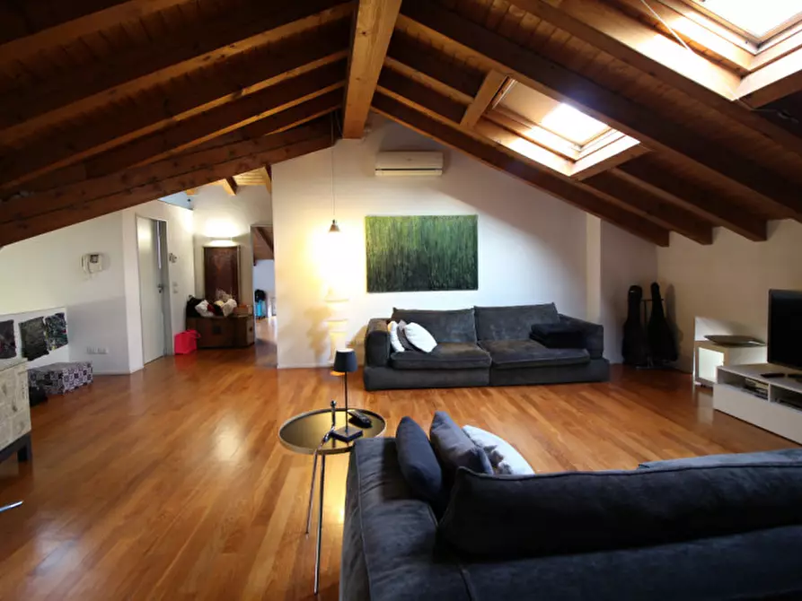 Immagine 9 di Appartamento in vendita  in via zanella 37 a Thiene