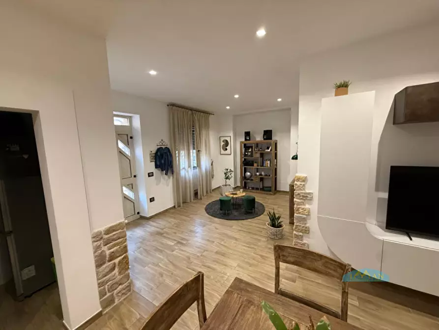 Immagine 1 di Appartamento in vendita  in Via Virgilio a Villa Castelli