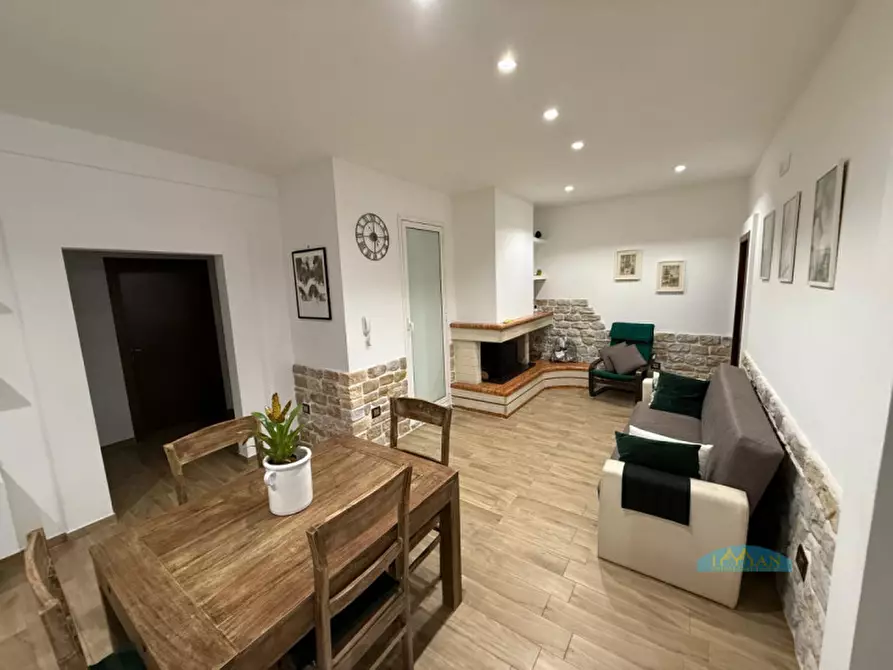 Immagine 3 di Appartamento in vendita  in Via Virgilio a Villa Castelli