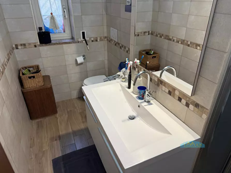 Immagine 11 di Appartamento in vendita  in Via Virgilio a Villa Castelli