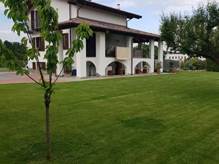 Immagine 3 di Villa in vendita  in via per castelletto cervo 410 a Cossato