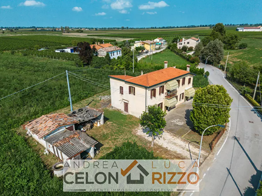 Immagine 3 di Casa indipendente in vendita  in Via Luciano Manara 21 a Bagnoli Di Sopra