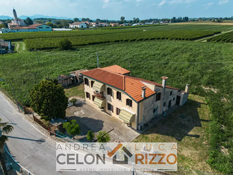 Immagine 5 di Casa indipendente in vendita  in Via Luciano Manara 21 a Bagnoli Di Sopra