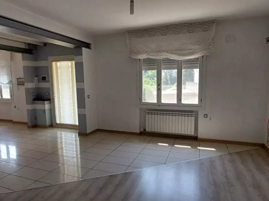 Immagine 9 di Villetta a schiera in vendita  in Via Roma n. 12 a Campo San Martino