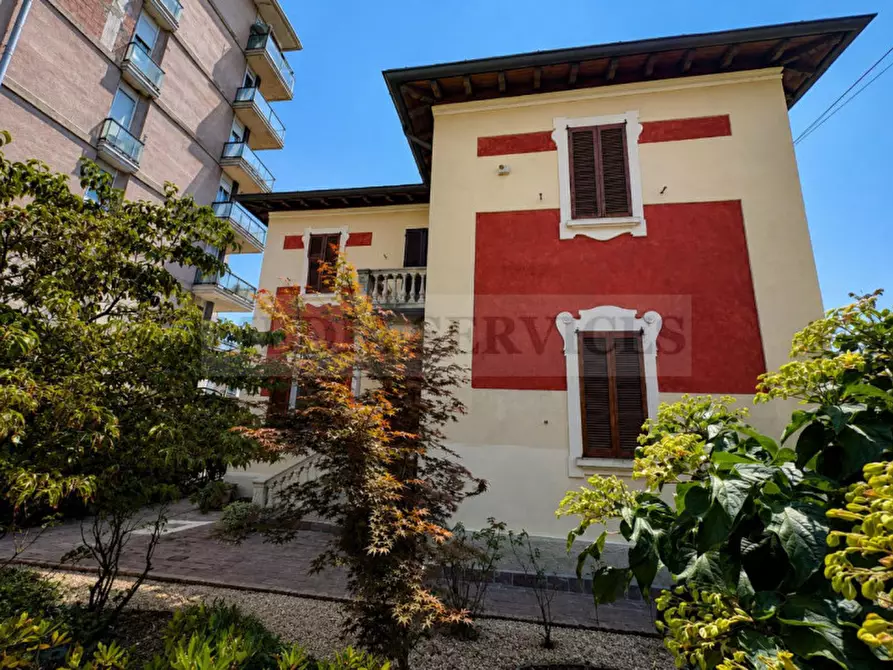 Immagine 3 di Villa in vendita  in via XI Febbraio n° 11 a Sannazzaro De' Burgondi