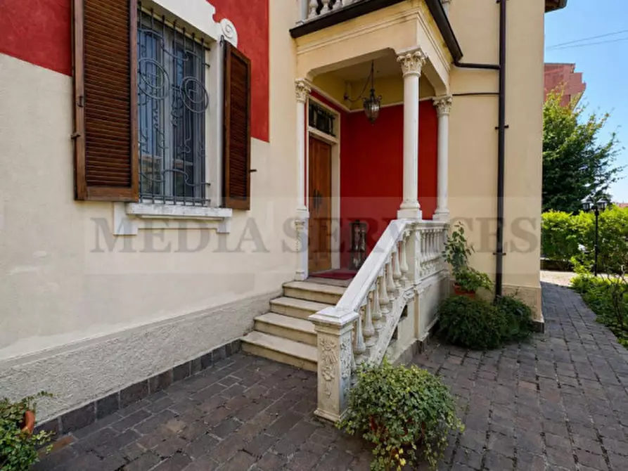 Immagine 8 di Villa in vendita  in via XI Febbraio n° 11 a Sannazzaro De' Burgondi