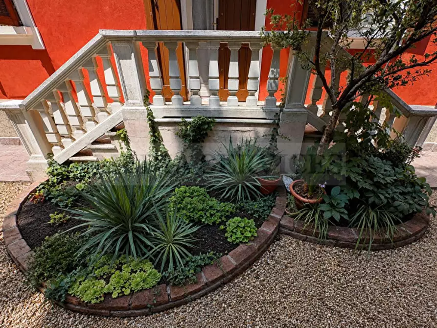 Immagine 33 di Villa in vendita  in via XI Febbraio n° 11 a Sannazzaro De' Burgondi
