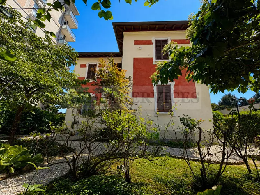 Immagine 42 di Villa in vendita  in via XI Febbraio n° 11 a Sannazzaro De' Burgondi