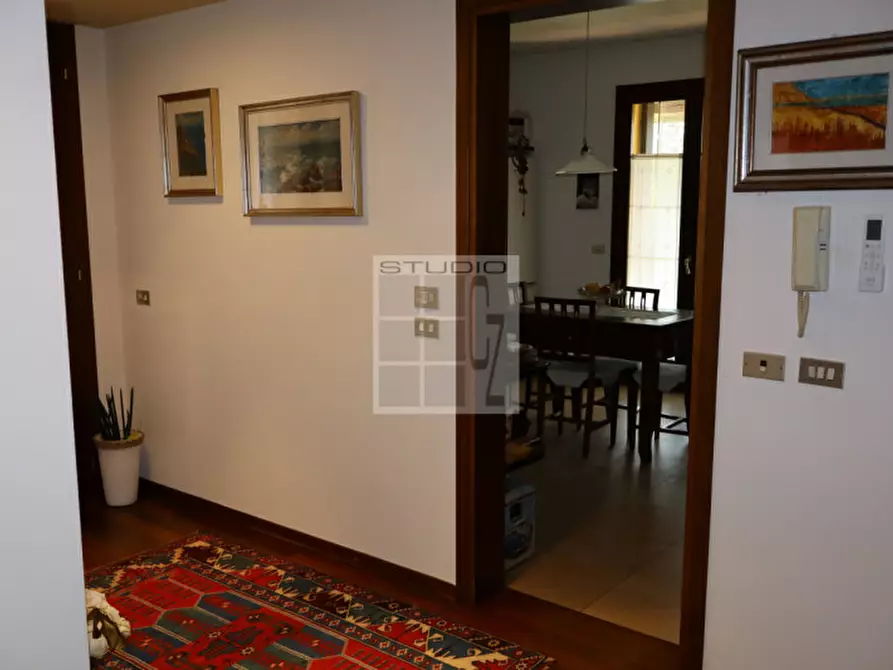 Immagine 9 di Casa bifamiliare in vendita  in Via Castellana a Resana
