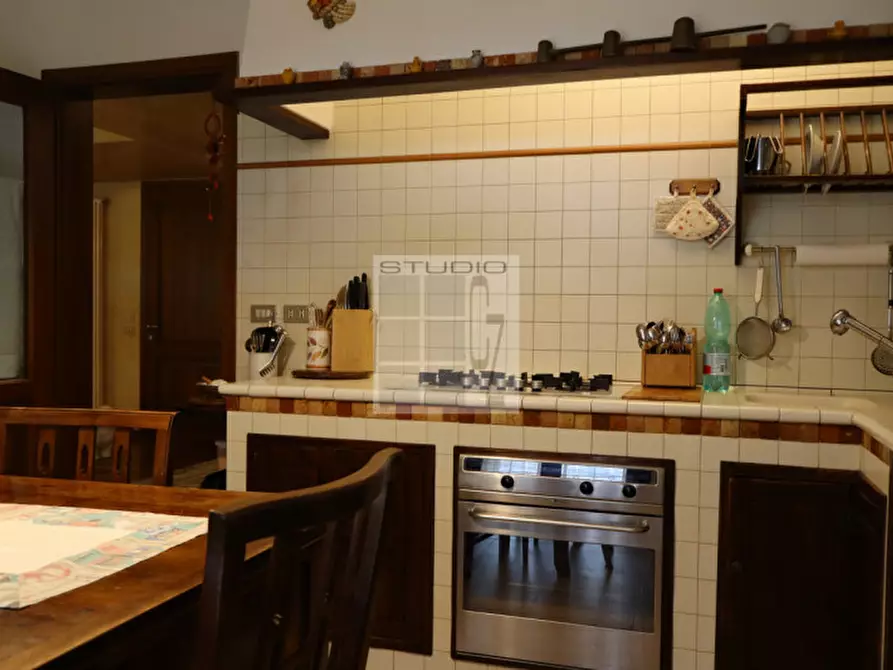 Immagine 12 di Casa bifamiliare in vendita  in Via Castellana a Resana