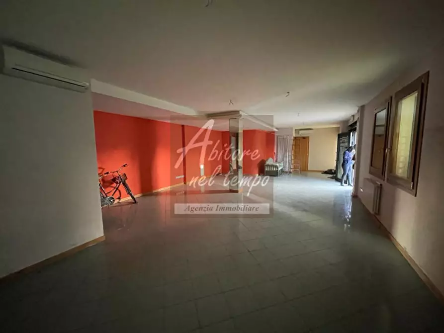 Immagine 3 di Ufficio in vendita  in Via Roma a Tombolo