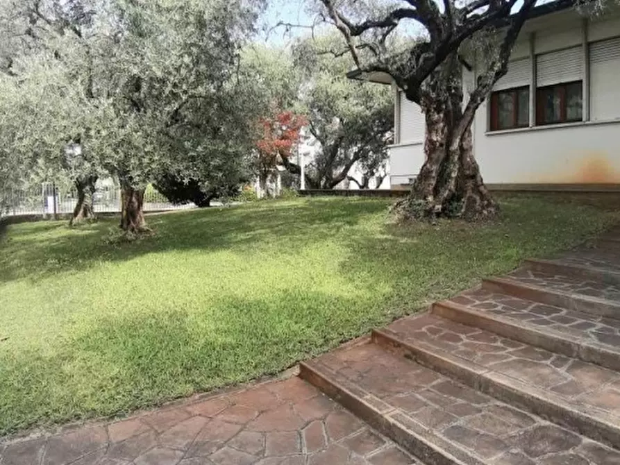 Immagine 1 di Villa in vendita  in Via Gaetano Donizetti a Monselice