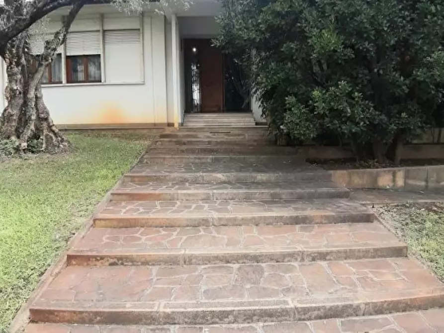 Immagine 2 di Villa in vendita  in Via Gaetano Donizetti a Monselice