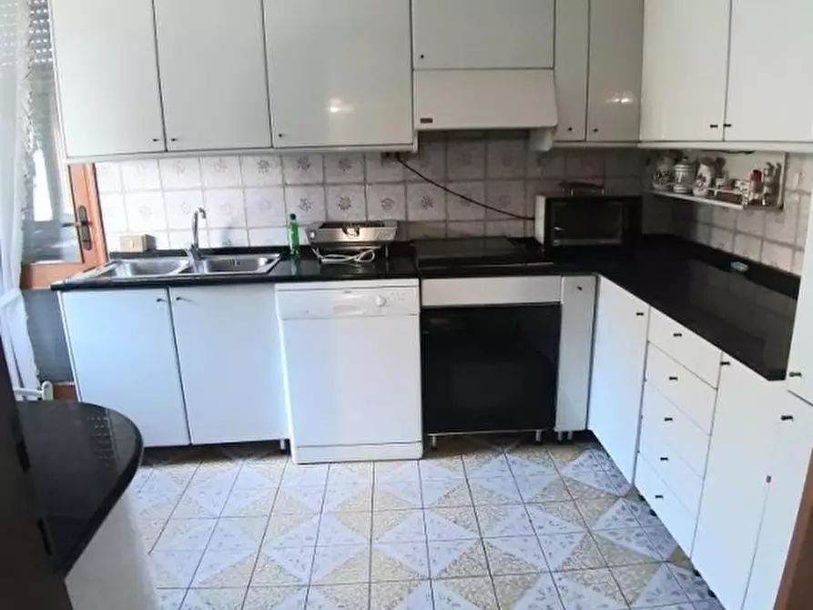Immagine 22 di Villa in vendita  in Via Gaetano Donizetti a Monselice
