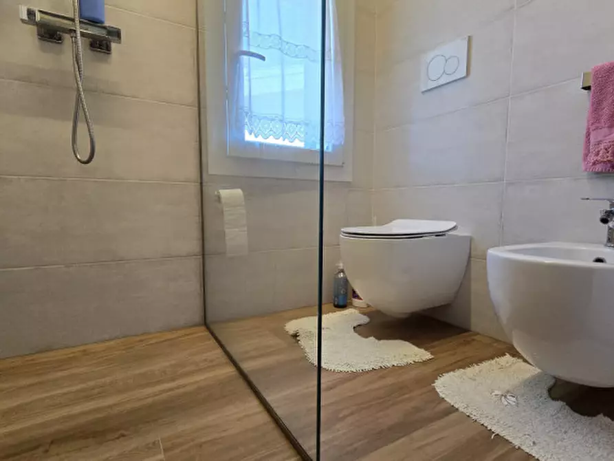 Immagine 27 di Casa indipendente in vendita  in via g. rossini, n 33 a Rovigo
