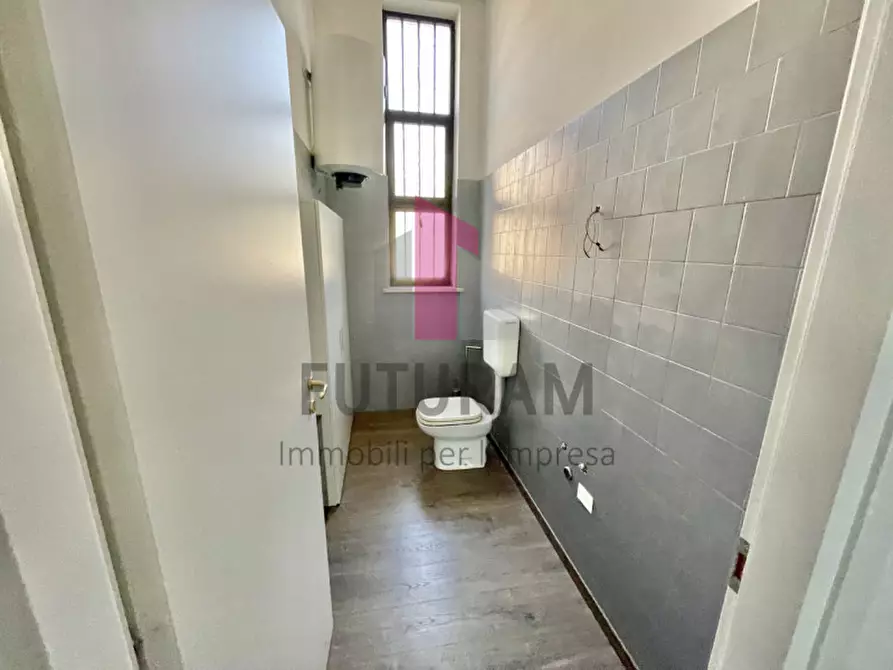 Immagine 20 di Negozio in affitto  a Grumolo Delle Abbadesse