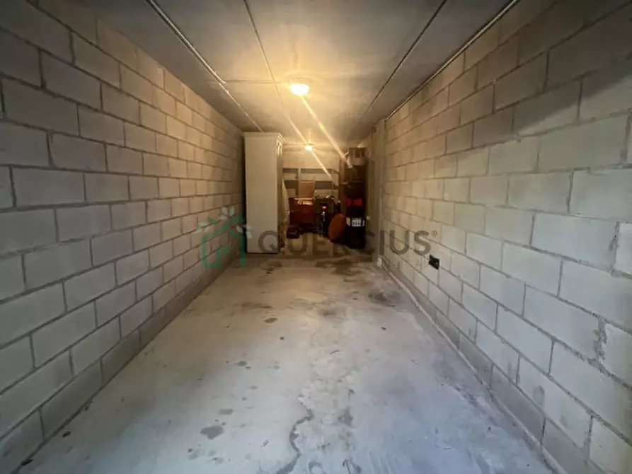 Immagine 2 di Garage in vendita  a Jesolo