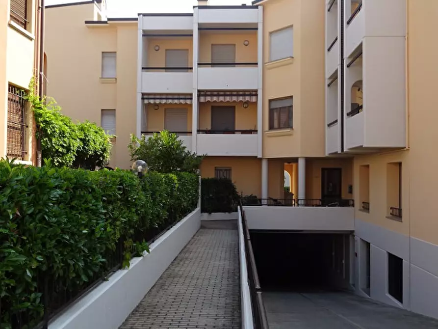 Immagine 1 di Appartamento in affitto  in Via fratelli Ambrogio a Alba