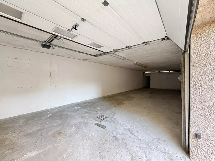 Immagine 5 di Magazzino in vendita  in Via Guglielmo Oberdan a Brescia