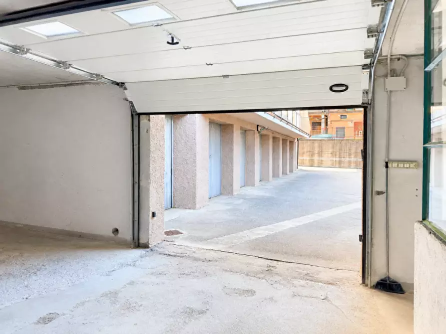 Immagine 13 di Magazzino in vendita  in Via Guglielmo Oberdan a Brescia