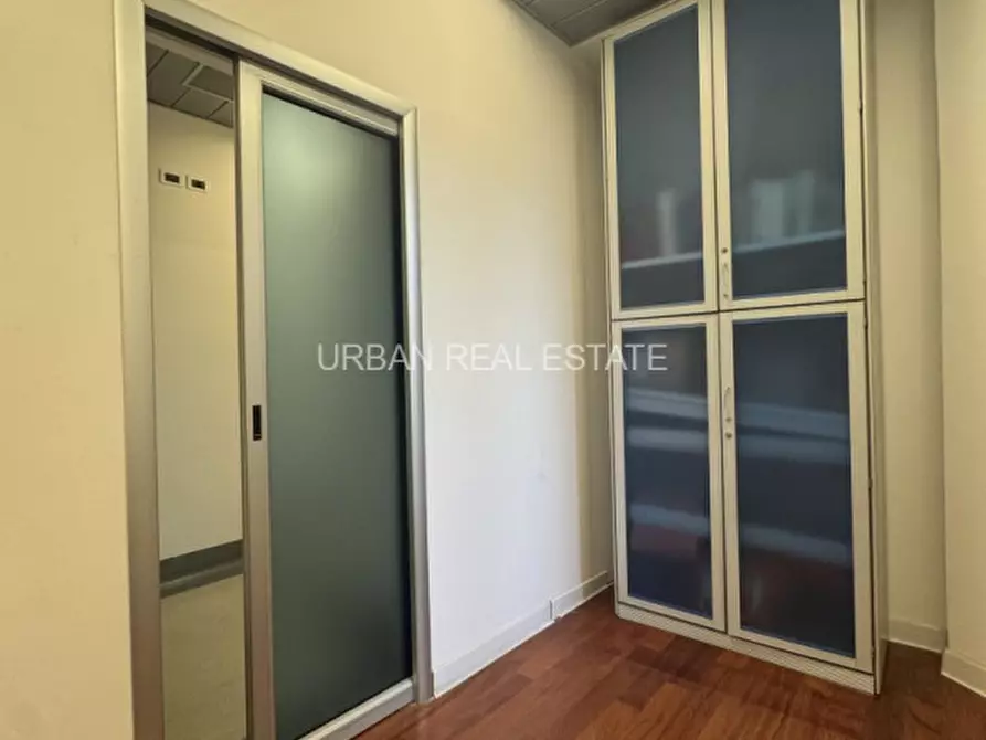 Immagine 3 di Appartamento in vendita  in Via Paganini 2 a Trieste