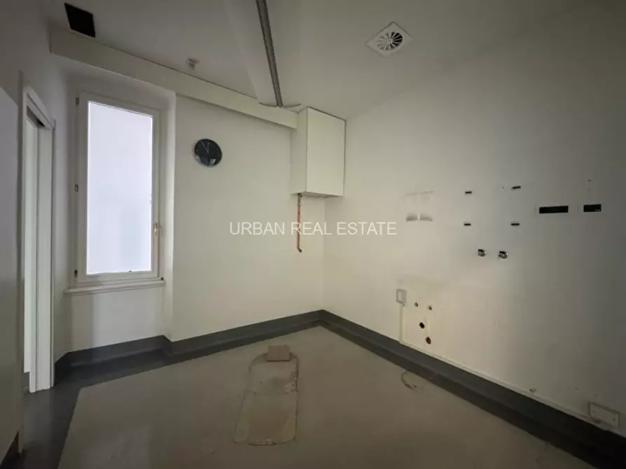 Immagine 10 di Appartamento in vendita  in Via Paganini 2 a Trieste