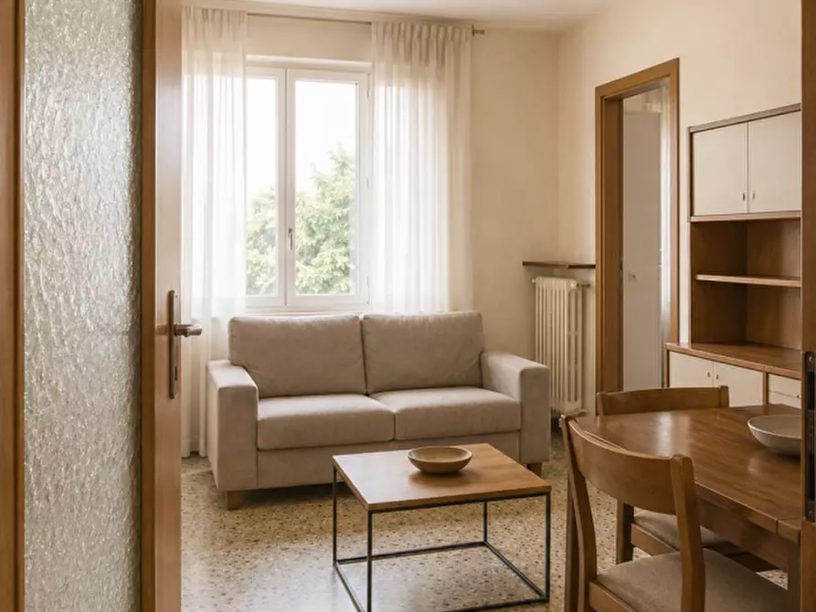 Immagine 2 di Palazzo in vendita  in Via Nazionale a Fornovo Di Taro