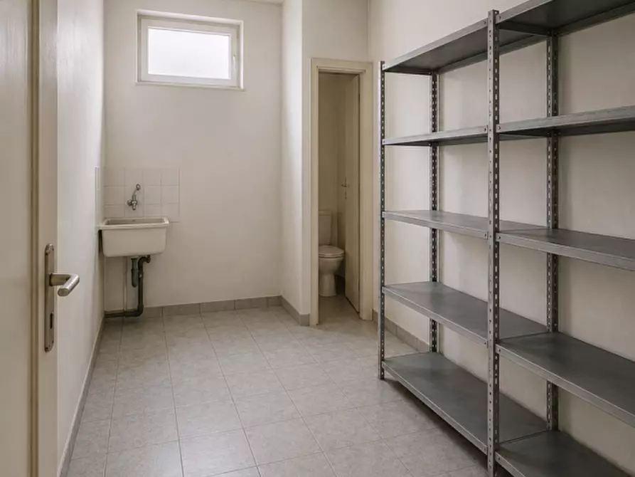 Immagine 13 di Palazzo in vendita  in Via Nazionale a Fornovo Di Taro