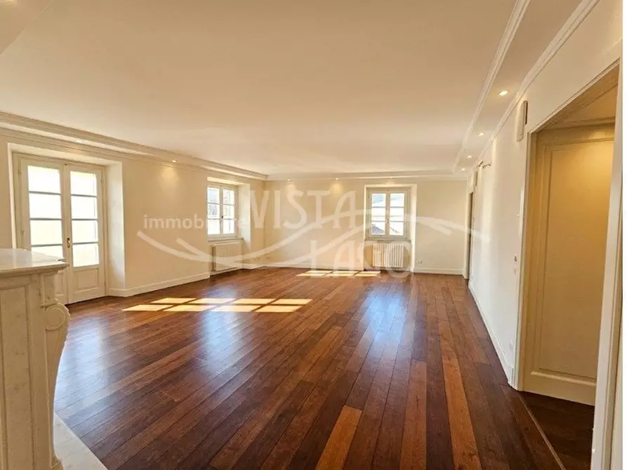 Immagine 4 di Appartamento in vendita  in Via Bonanomi 1 a Como