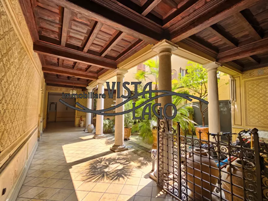 Immagine 11 di Appartamento in vendita  in Via Bonanomi 1 a Como