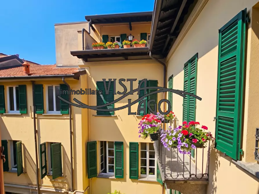 Immagine 12 di Appartamento in vendita  in Via Bonanomi 1 a Como