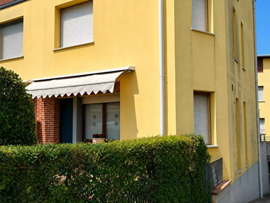 Immagine 2 di Villetta a schiera in vendita  in Viale spalato a Montagnana