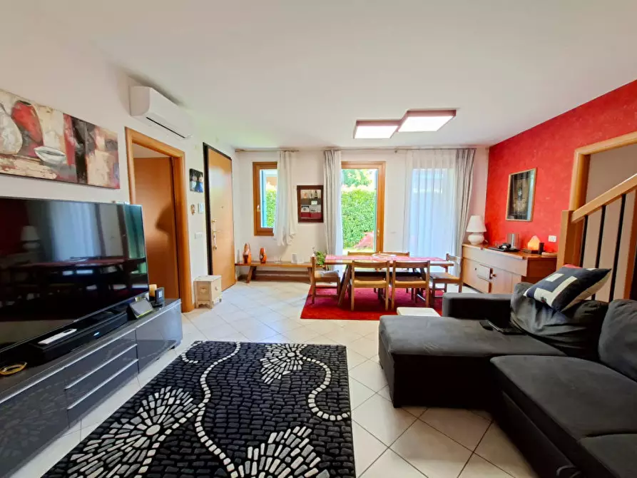 Immagine 6 di Casa bifamiliare in vendita  a Due Carrare