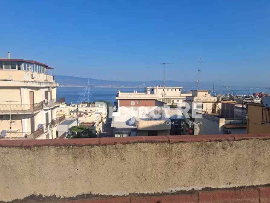 Immagine 3 di Appartamento in affitto  in Via Treviso a Reggio Di Calabria