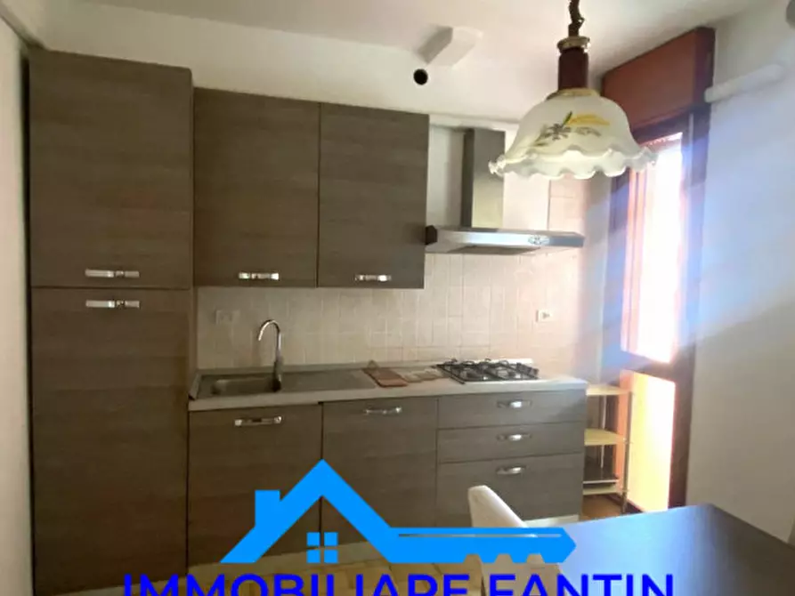 Immagine 8 di Appartamento in affitto  in Viale Luzzati a Treviso