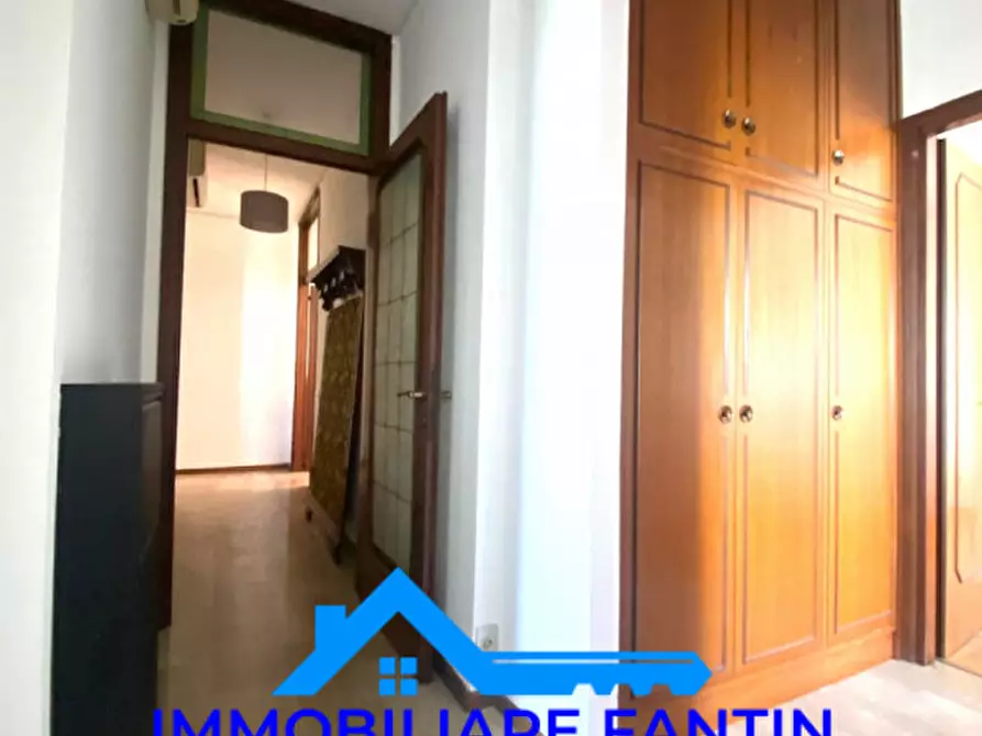 Immagine 14 di Appartamento in affitto  in Viale Luzzati a Treviso