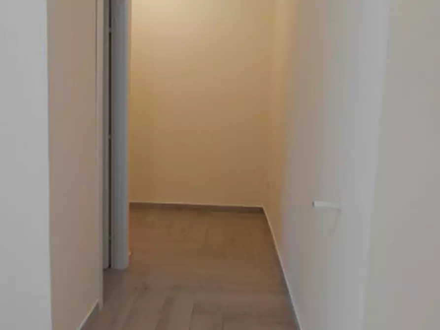 Immagine 13 di Appartamento in affitto  in Via Domenico Fontana 137 a Napoli