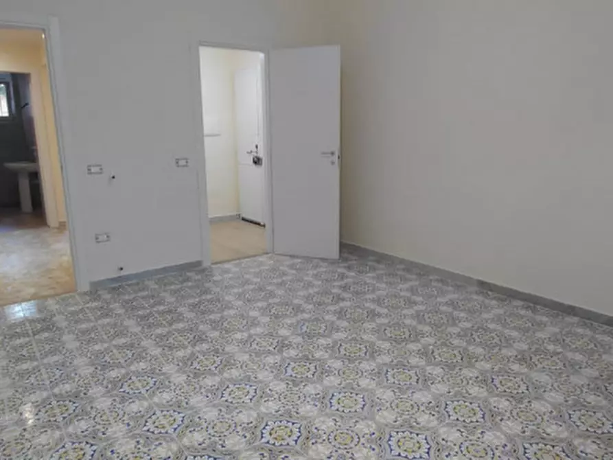 Immagine 37 di Appartamento in affitto  in Via Domenico Fontana 137 a Napoli
