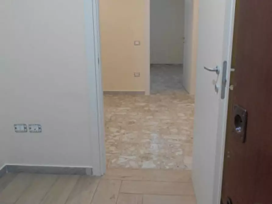 Immagine 40 di Appartamento in affitto  in Via Domenico Fontana 137 a Napoli