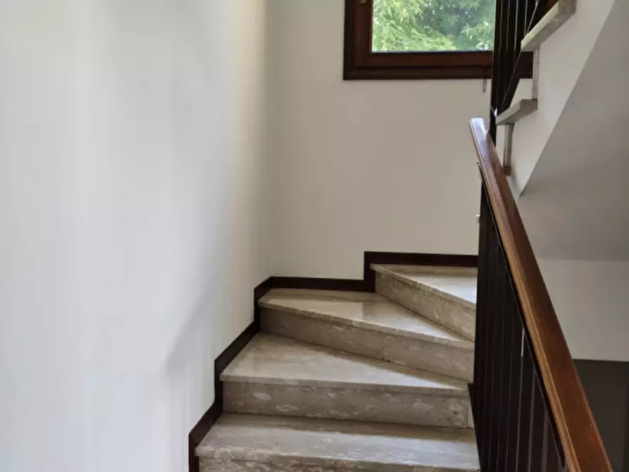 Immagine 17 di Appartamento in vendita  in Via Enrico Fermi a Due Carrare