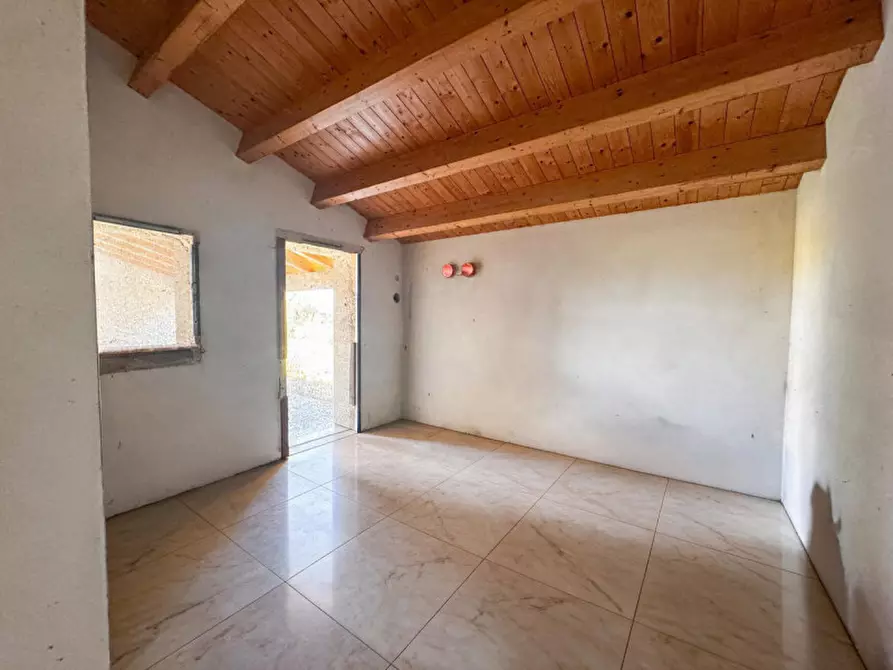 Immagine 9 di Casa indipendente in vendita  in Via Buzzacarina a Borgo Veneto