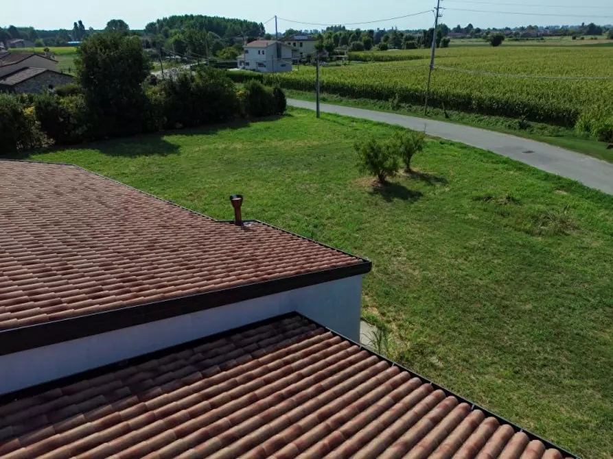 Immagine 10 di Casa indipendente in vendita  in Via Buzzacarina a Borgo Veneto